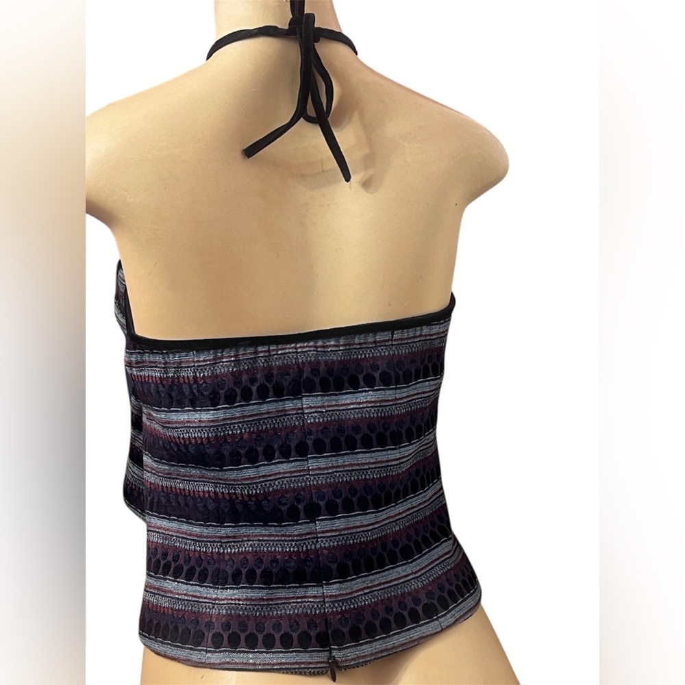 Parallel pattern halter Top - Picture 13 of 13